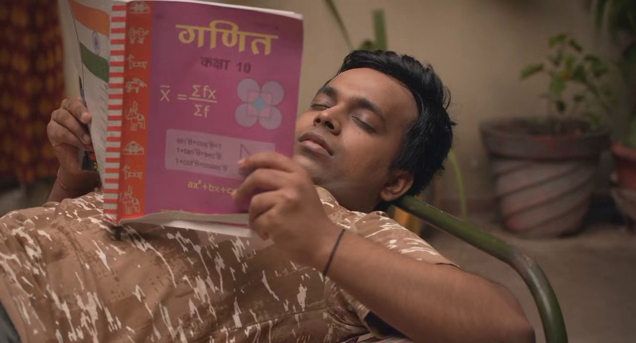 Gullak (2021) Season 2 Hindi Complete SonyLiv WEB Series 480p - 720p HDRip poster